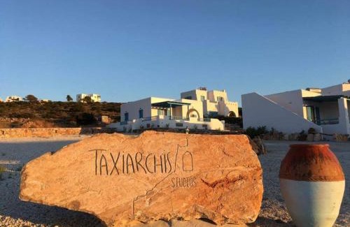 Ag. Georgios Apartment | Taxiarchis Studios