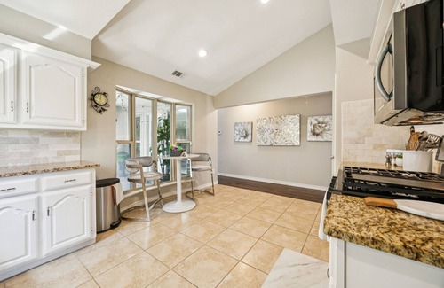 Lake Highlands House | TCH - Comfy 3bd/2ba home in Dallas with Workspace