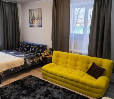 Petropavlovsk Apartment | Teатральная 48 Family Home