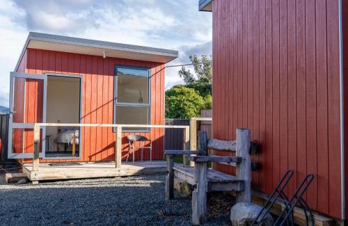 Te Anau House | Te Anau Holiday Home - Free WIFi - Free Bikes & Kayaks - Short Walk to Lake & Town - Top Views