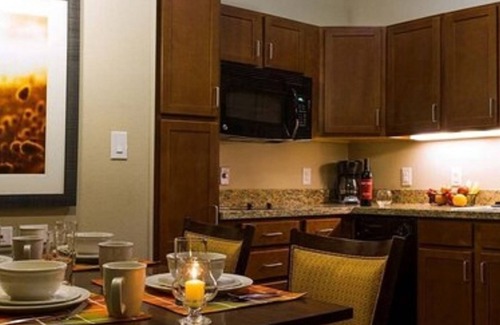 New Town Hotel | Teddy's Residential Suites New Town