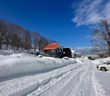 Teine House | Teine red house手稻红房子