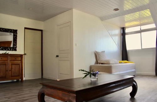 Uturoa House | Tekauhivai Lodge