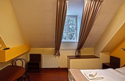 Szentendrei Hotel | Teleki-Wattay Kastélyszálló