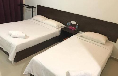 Dungun Hotel | Teluk Lipat Seaview Inn