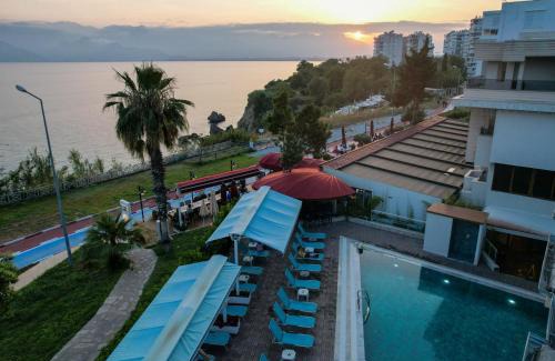 Eski Lara Hotel | Tema 242 Hotel