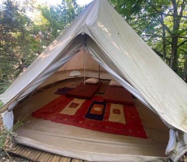 Dompnac Other | Tente tipi en forêt de châtaigniers