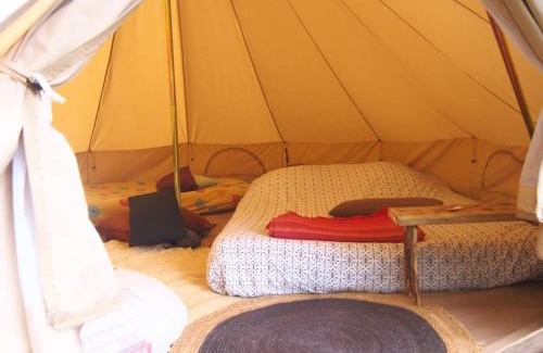 Burzet Other | Tente Tipi en pleine forêt