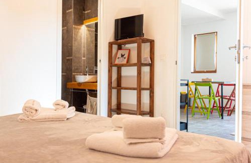 Fasano Apartment | Tenuta Fascianello Appartamento 5 Wood