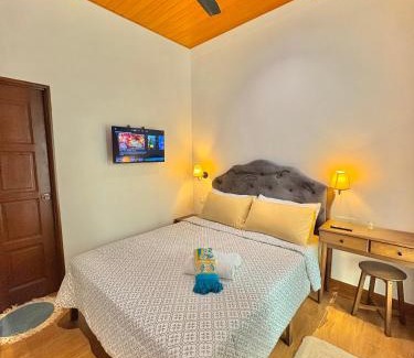 Wakaf Che Yeh House | Tepak Nusuk Private Pool Homestay 5 Bedrooms 4 Bathrooms
