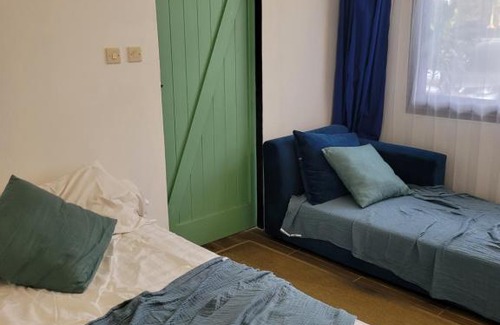 Bandung Bed & Breakfast | Tepas Paviliun