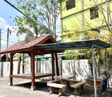 Kampung Kuala Ibai House | Teratai Homestay Batu Buruk