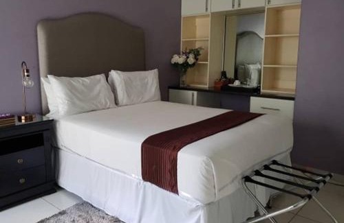 Gaborone House | Term Manoir Guest Lodge