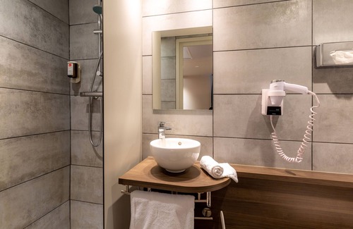 1st Arrondissement Hotel | Terminus Saint Charles