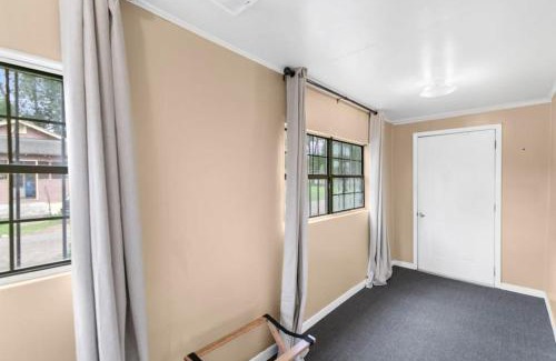 Birmingham House | Terrace G Cozy Ranch