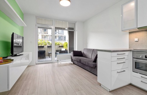 Nove Mesto Apartment | Terrace Vibes Studio, private parking, top location