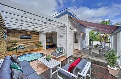 Morel Apartment | TERRATHELY, sea view, private pool, walking distance to beach.