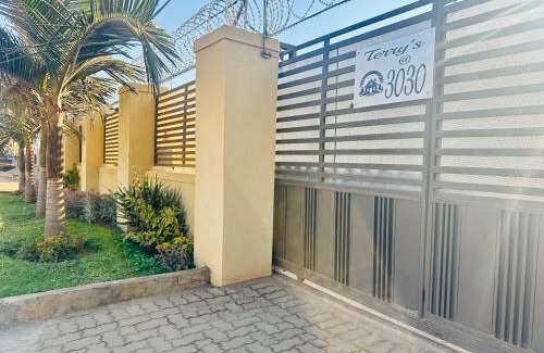 Harare House | Terry's Cozy Gem