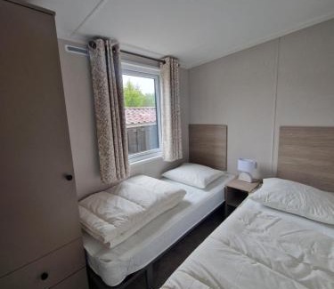 Berkhout Ski Chalet | TETchalet met wellness tuin