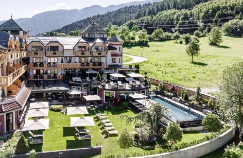 Almazzago Hotel | Tevini Dolomites Charming Hotel