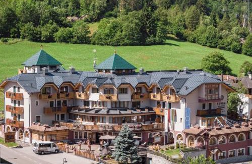 Almazzago Hotel | Tevini Dolomites Charming Hotel
