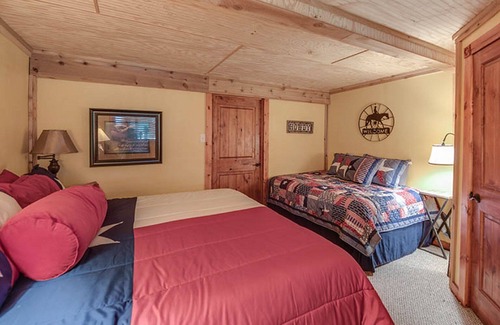 Carmine House | Texas Y'all - Solid Rock Ranch