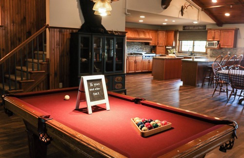 Stouchsburg House | Texter Mountain Lodge - 105 Acre Mountain Home