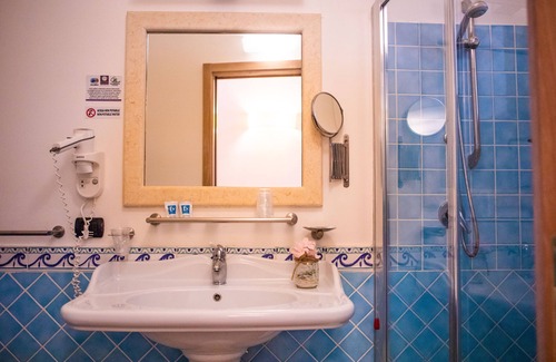 Isola di Capo Rizzuto Hotel | TH Le Castella - Baia degli Dei Village