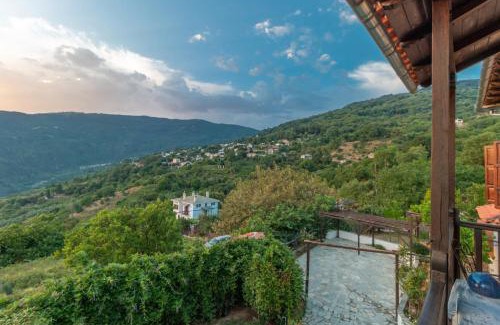 Agios Lavrentios Apartment | Thalia's Abode