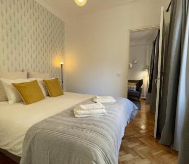 Sao Joao de Deus House | That Place For U - Suite Vintage