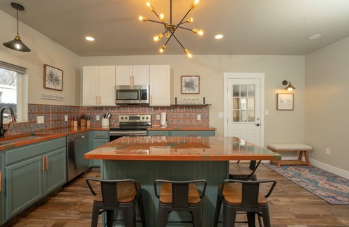 Fruita Apartment | The 18 Road, Downtown Digs! Free In Unit Bike Storage! Fast WiFi