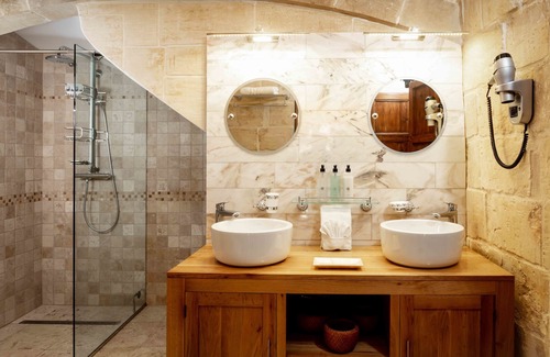 Cospicua House | The 3Cities Auberge