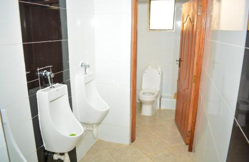 Ol Kalou Hotel | the 818 Hotel