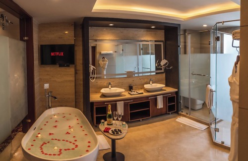 Leh Hotel | The Abduz Leh