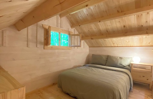 Faraday Cabin | The Albion - A Cabin Nestled in Nature