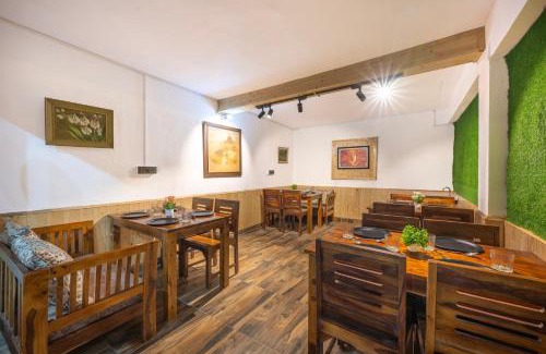 Kasauli Bed & Breakfast | The Alluring North Stays by Sunset Vibes and Chest's Nest Near Mall road kasauli