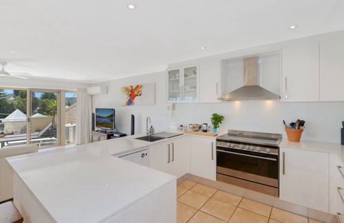 Avoca Beach Apartment | The Ambassador 9 Views!