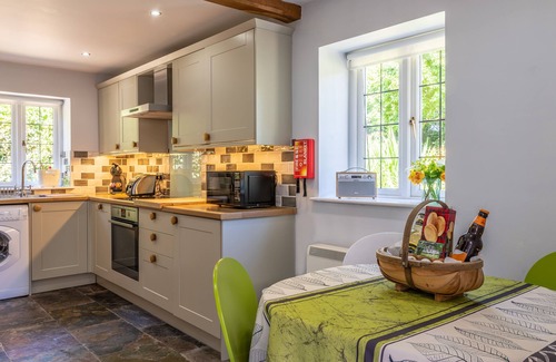 Upton Cheyney Cottage | The Annexe Yew Tree Cottage: A Tranquil Retreat for 2 near Bath & Bristol –