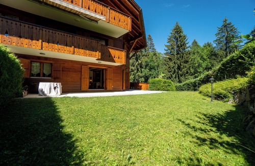 Alpe des Chaux Apartment | The apartment is located 800m from the Barboleuse gondolas taking you to the Gryon - Villars - Les D