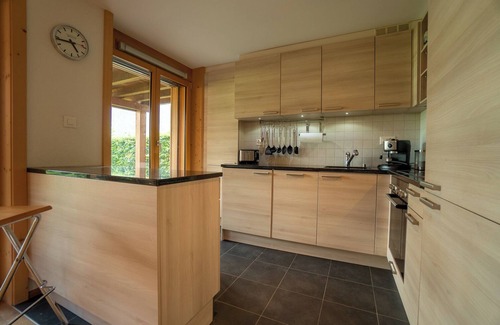 Barboleusaz Apartment | The apartment is located 150m from the Place de la Barboleuse in Gryon and is close to all amenities