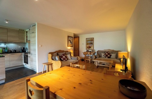 Barboleusaz Apartment | The apartment is located 150m from the Place de la Barboleuse in Gryon and is close to all amenities