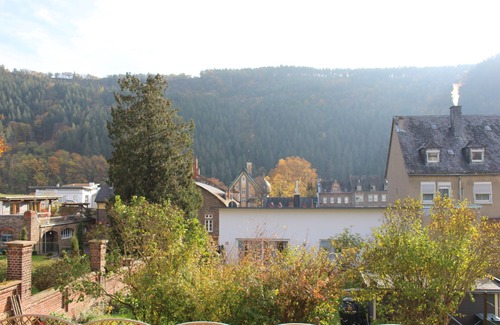 Traben-Trarbach Apartment | The apartment "Loretta" is a modern, quiet and centrally located apartment.