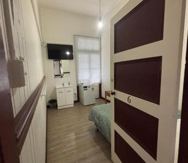 Gympie Hotel | The Australian Hotel Gympie