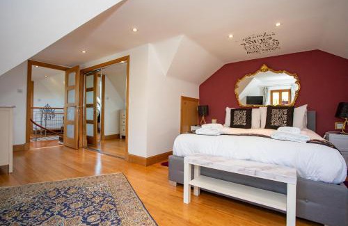 Falkirk House | The Banking Hall