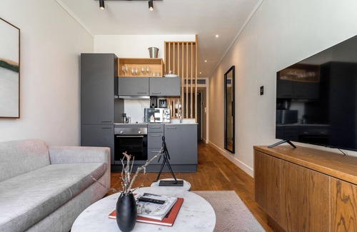 Cape Town City Centre Apartment | The Barracks | Stylish Stay in Cape Town CBD
