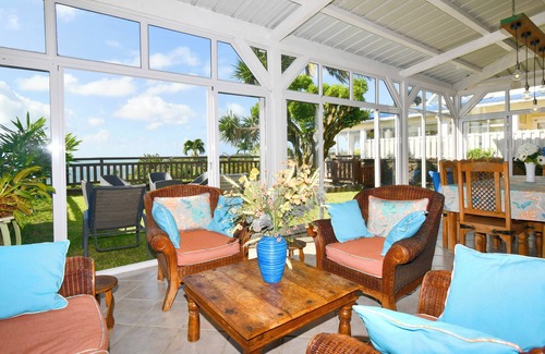 Trou d'Eau Douce House | The Bay Villa 10 minutes by boat from Ile aux Cerfs