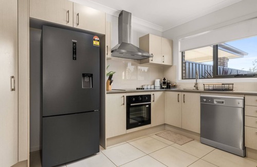 Vincentia House | The Bayswood Retreat on Moona Creek by Experience Jervis Bay