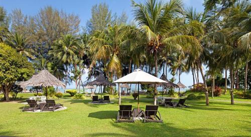 Batu Ferringhi Resort | The Bayview Beach Resort