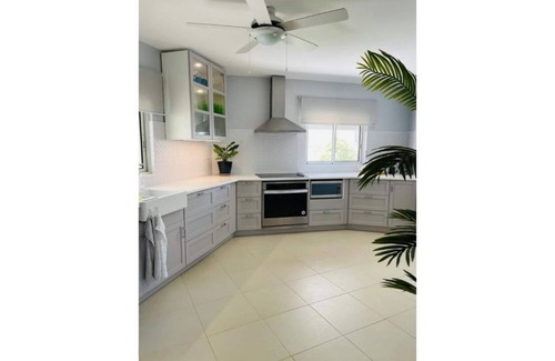 Simpson Bay Condo | The Beach Condo - a modern 2-bedroom beachfront condo packed with amenities.