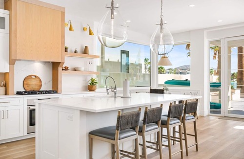 St. George House | The Beach Front: Private Pool, Lagoon + Beaches